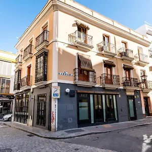 https://alameda-suites-apartments.es-andalucia.com